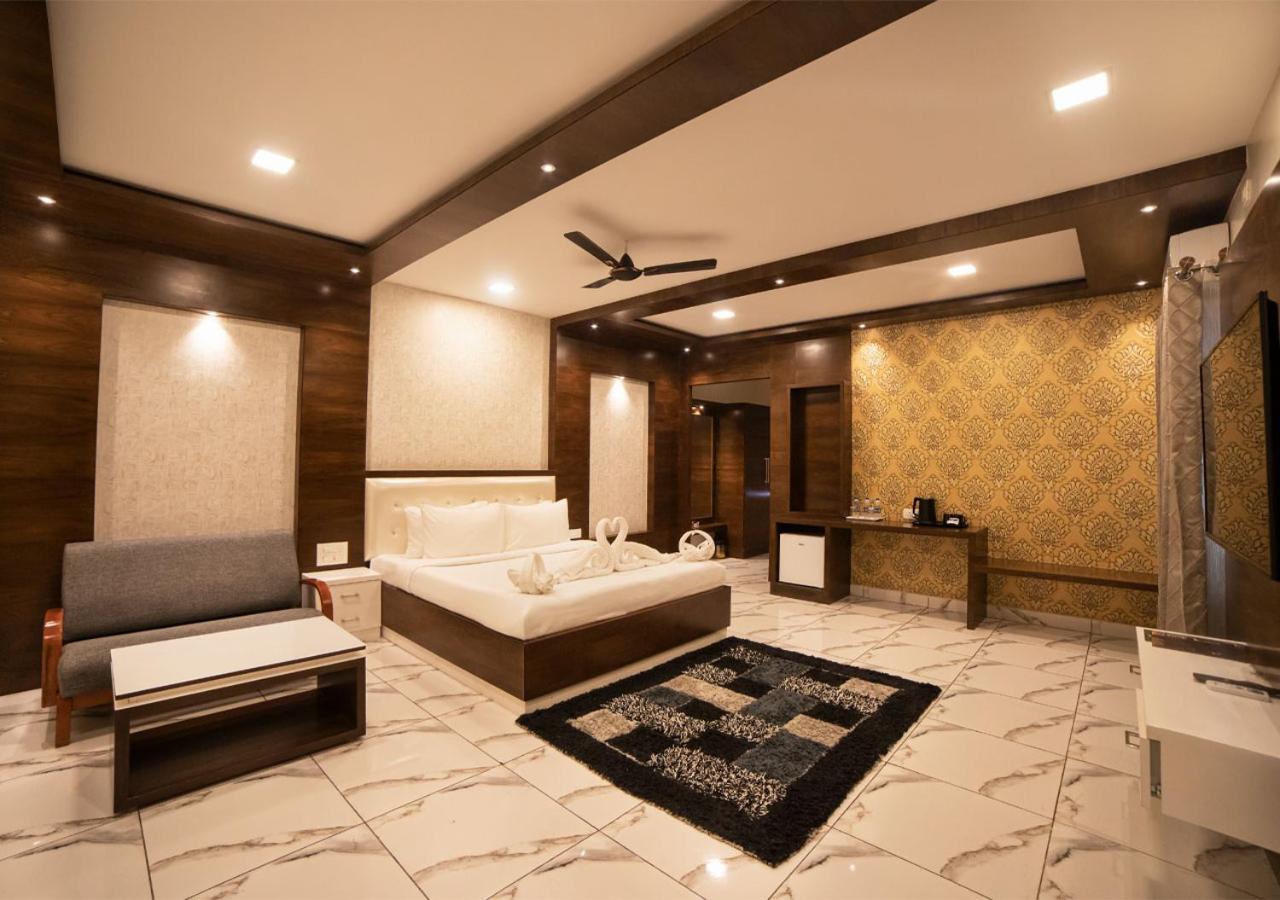 Sr Jungle Resort Coimbatore Eksteriør billede